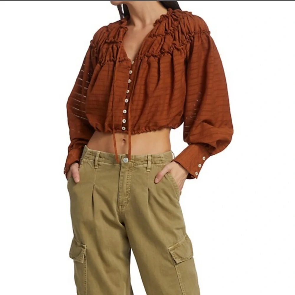 Hail Cropped Ruffle Blouse - Picture 3 of 4